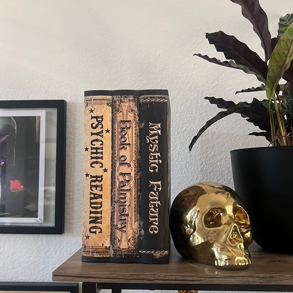 *SOLD* Mystic Secret Storage Book - Picture 3 of 10